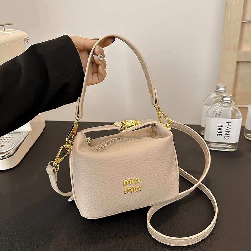 Luxury Lifestyle Handbags - Elegante Borsa a Tracolla in Pelle
