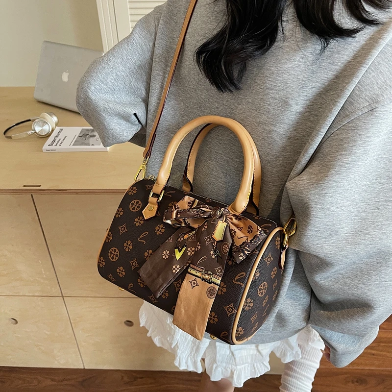 Elegante Borsa a Spalla in Pel - Luxury Lifestyle Handbags recensione e prezzo