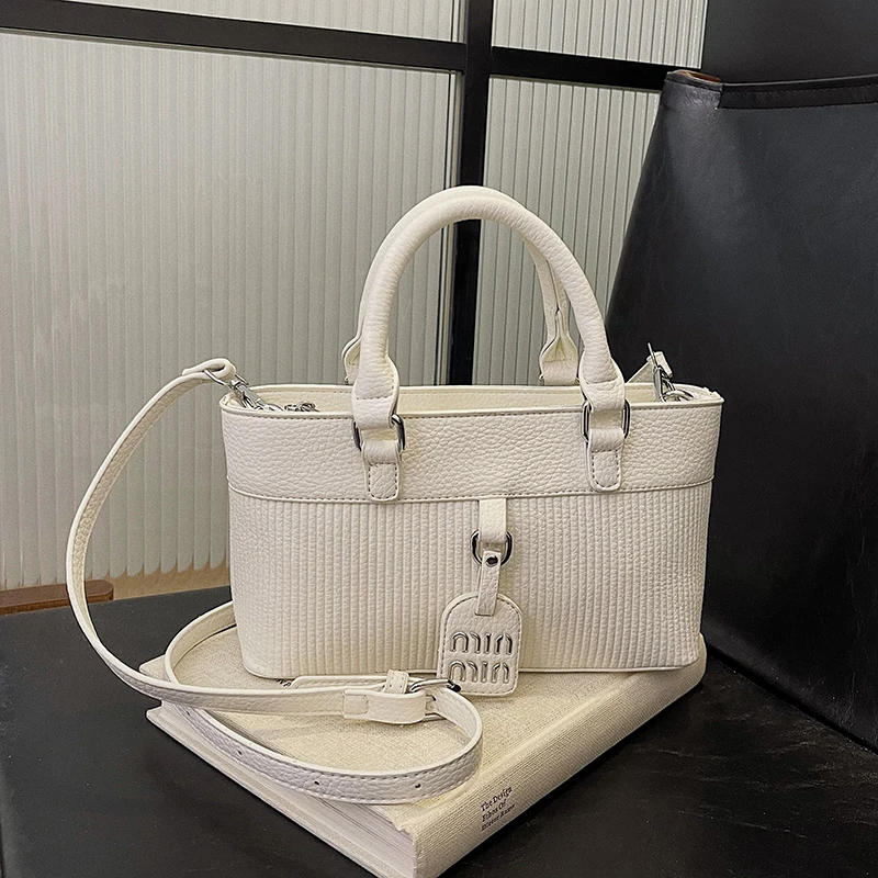Borsa tote di lusso in pelle d - Luxury Lifestyle Handbags recensione e prezzo